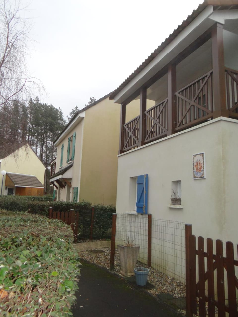 Facade/entrance, Bird's eye view