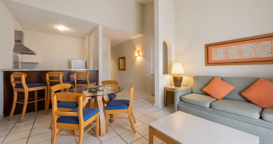 Dining area, Bedroom