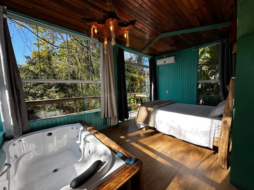 Natural landscape, Hot Tub, Bedroom