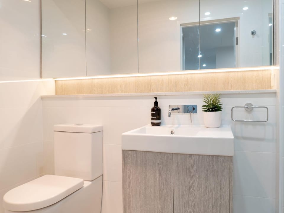 Toilet, Bathroom
