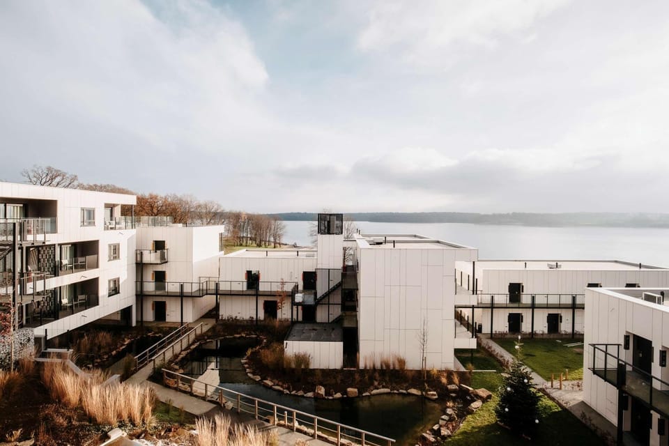 Property building, Photo of the whole room, On site