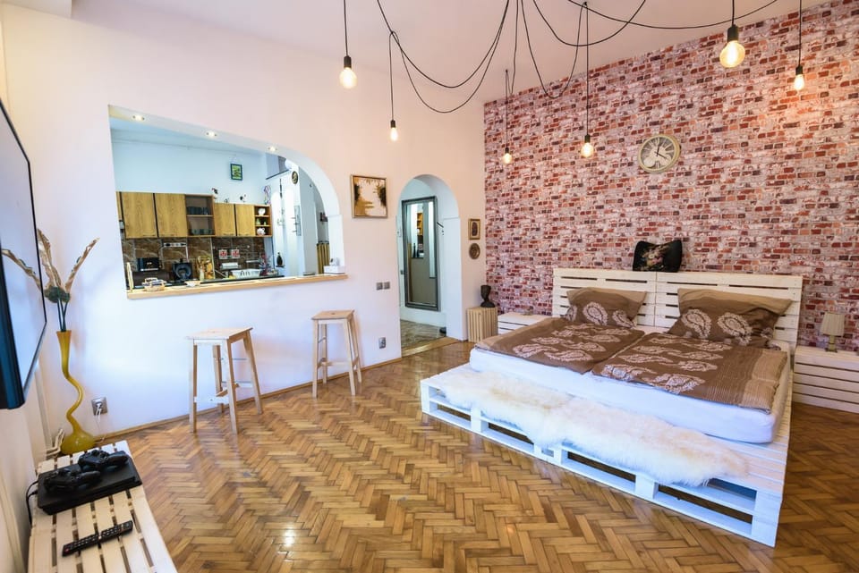 Living room, Photo of the whole room