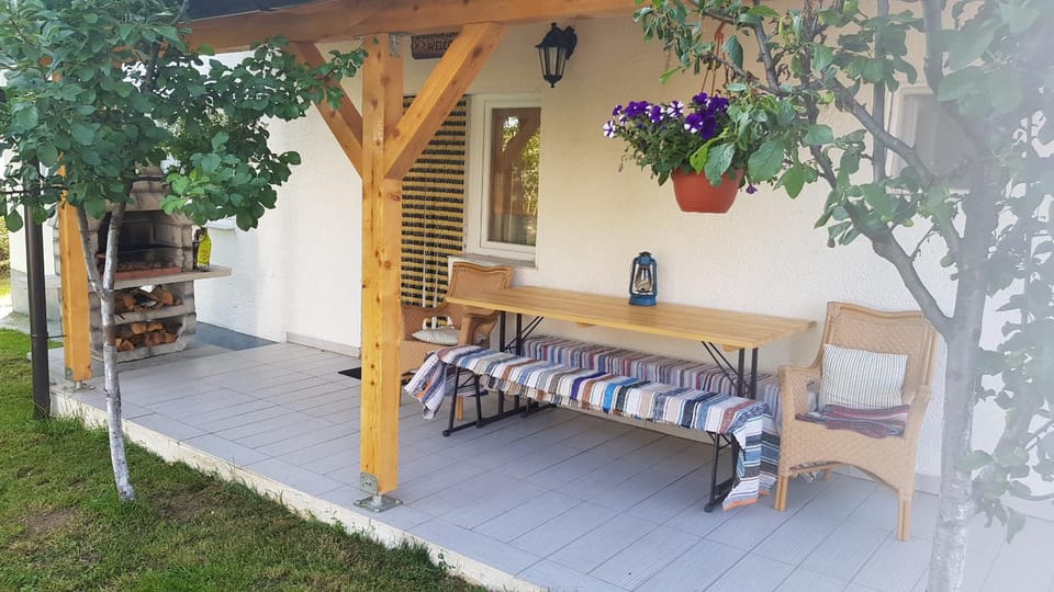 BBQ facilities, Balcony/Terrace