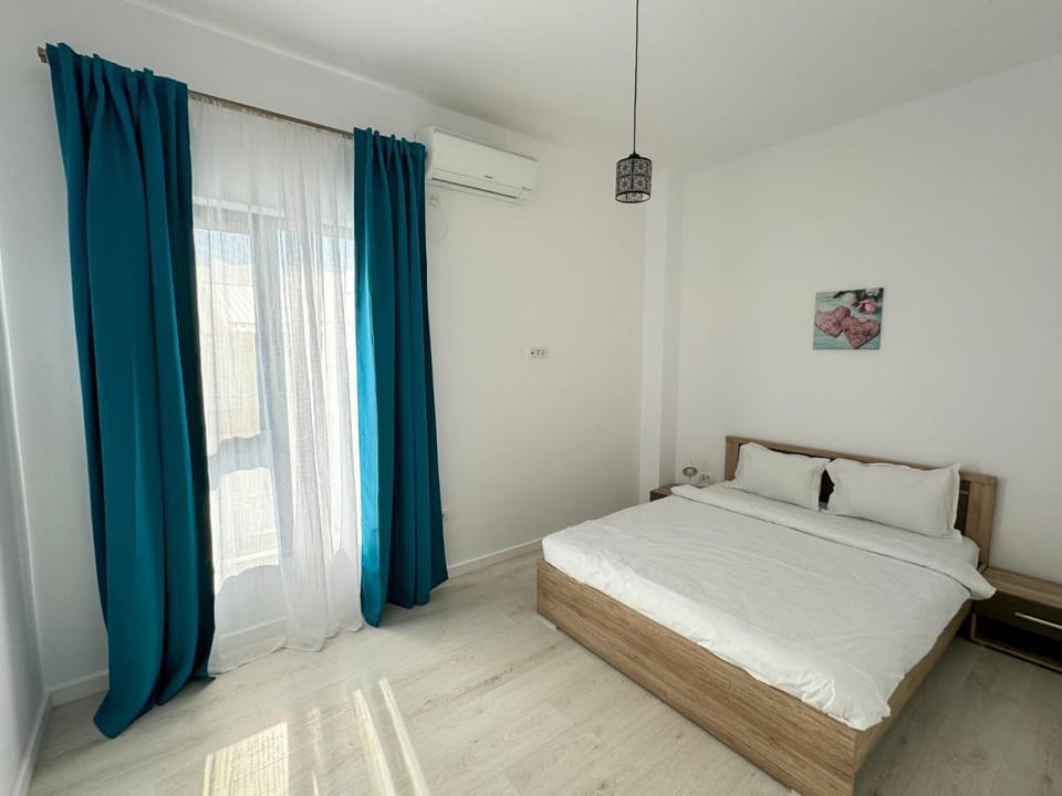 Bed, Bedroom, air conditioner