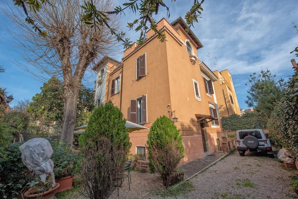 Property building, Garden