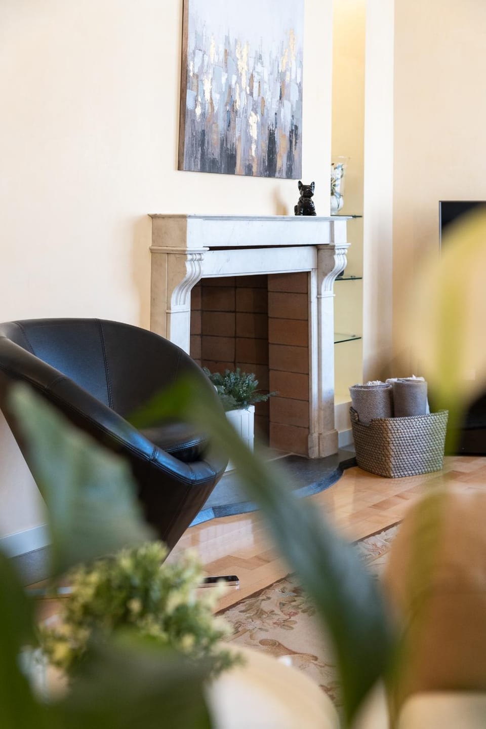 Living room, flat iron