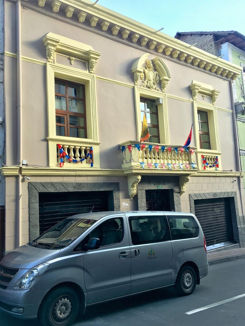 Facade/entrance, Off site