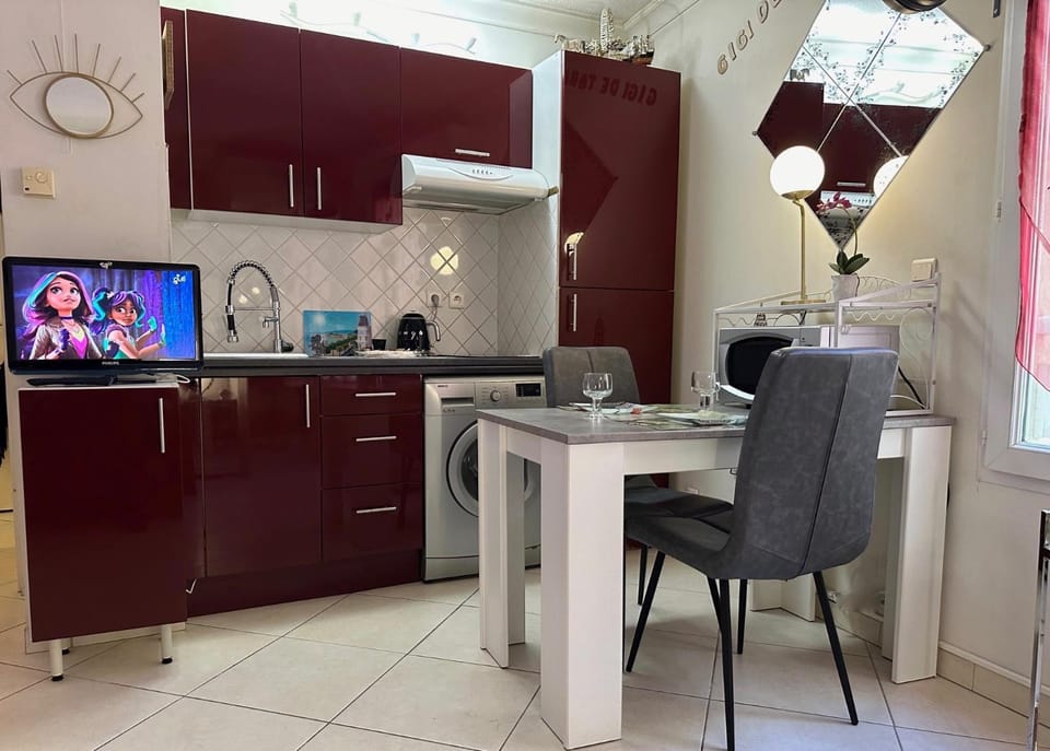 CANNES CENTRE 5 minutes de la mer Apartment in Cannes