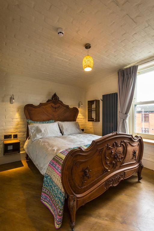 Bed, Photo of the whole room