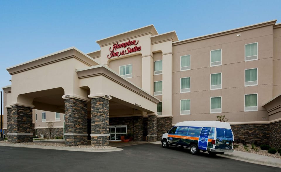 Property building, Parking, shuttle