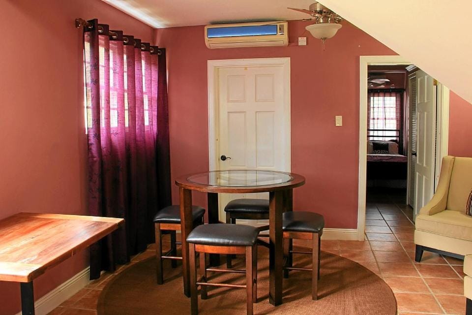 Decorative detail, Dining area