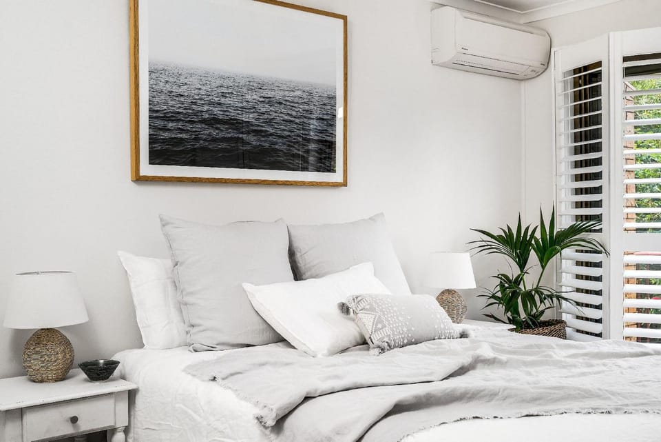Bed, Decorative detail, Bedroom, air conditioner