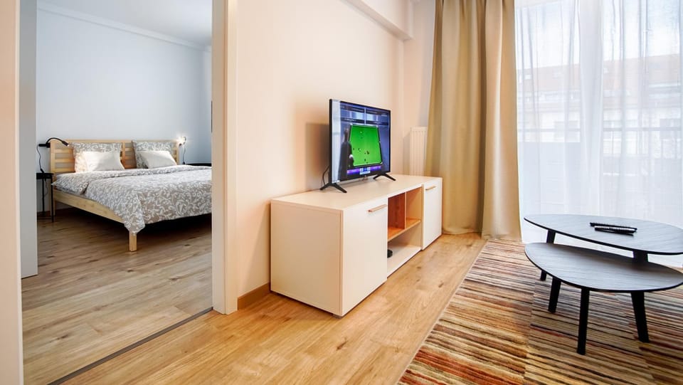 TV and multimedia, Living room, Bedroom