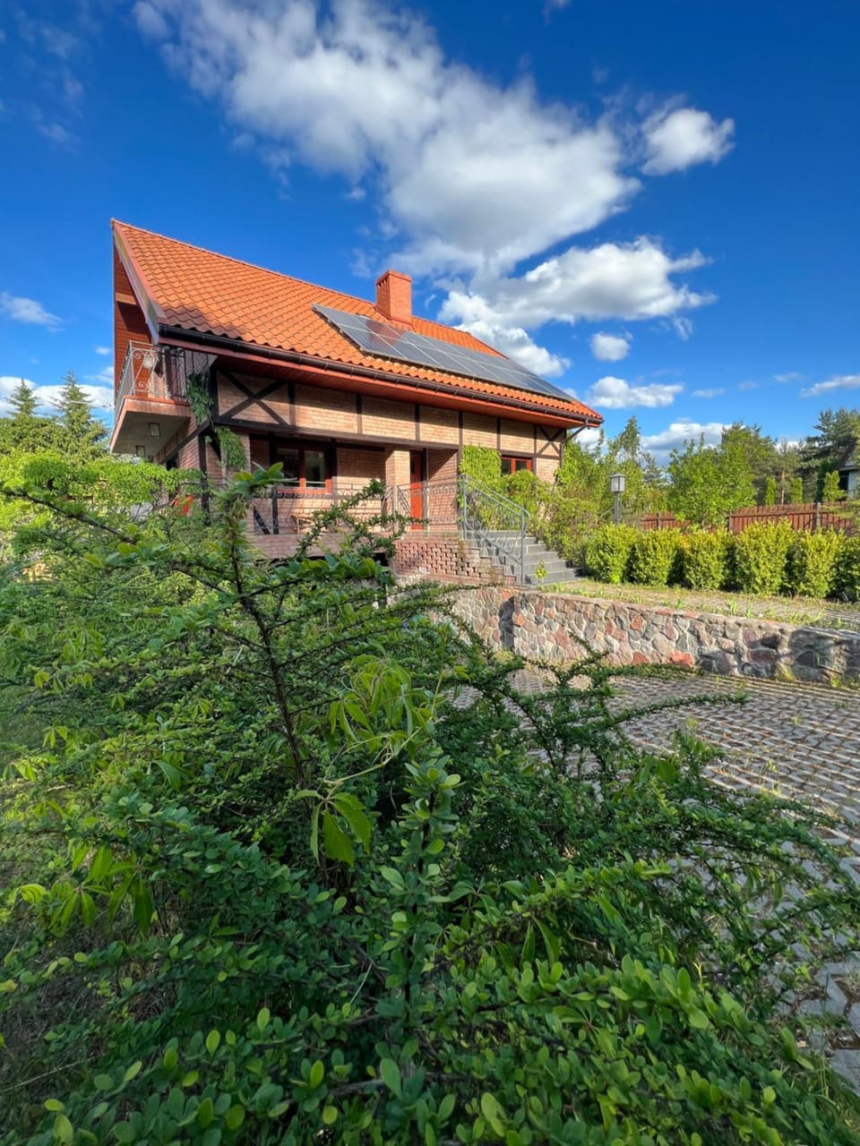 Dom pod klonami House in Poland