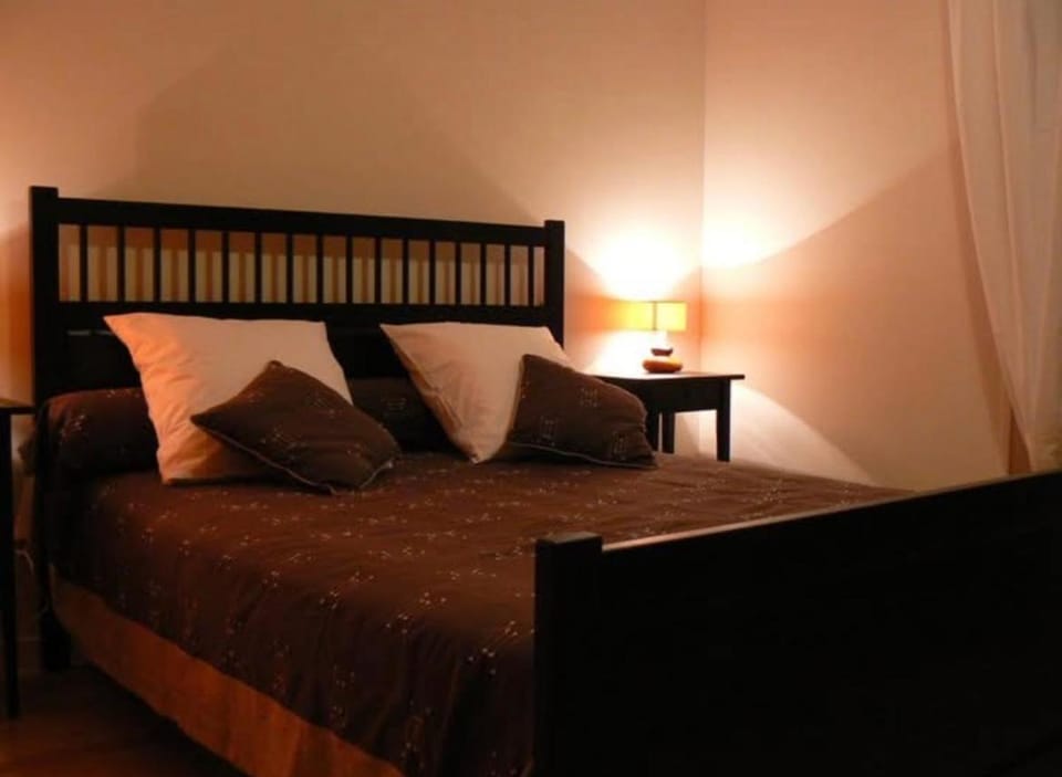 Lou Lombrès Bed and Breakfast in Occitanie
