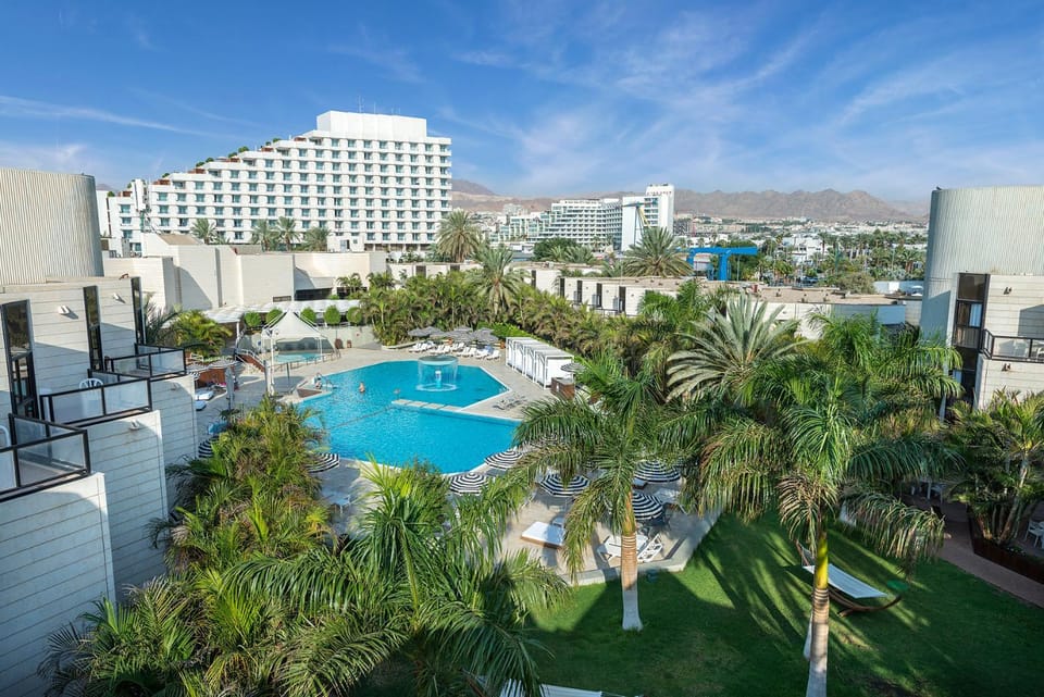 Bird's eye view, Swimming pool