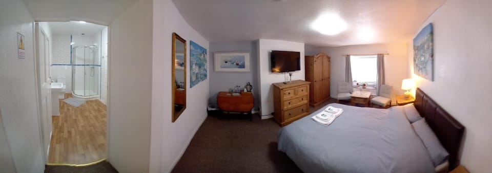 Bed, TV and multimedia, Photo of the whole room, Bedroom, wardrobe