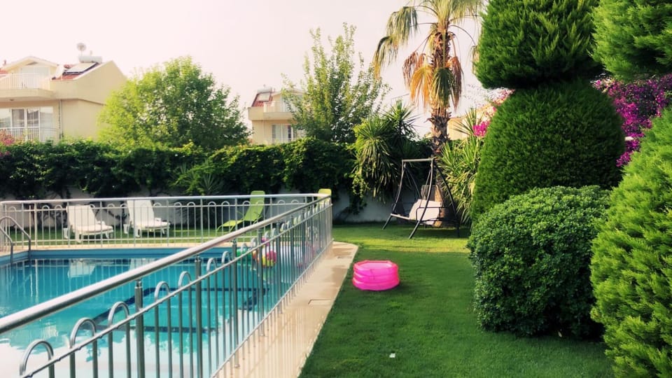 Villa Aslam, Belek Mahallesi 218 Sokak No 4C Tolerance Golf Sitesi C-1 Blok, Serik, Antalya Villa in Belek