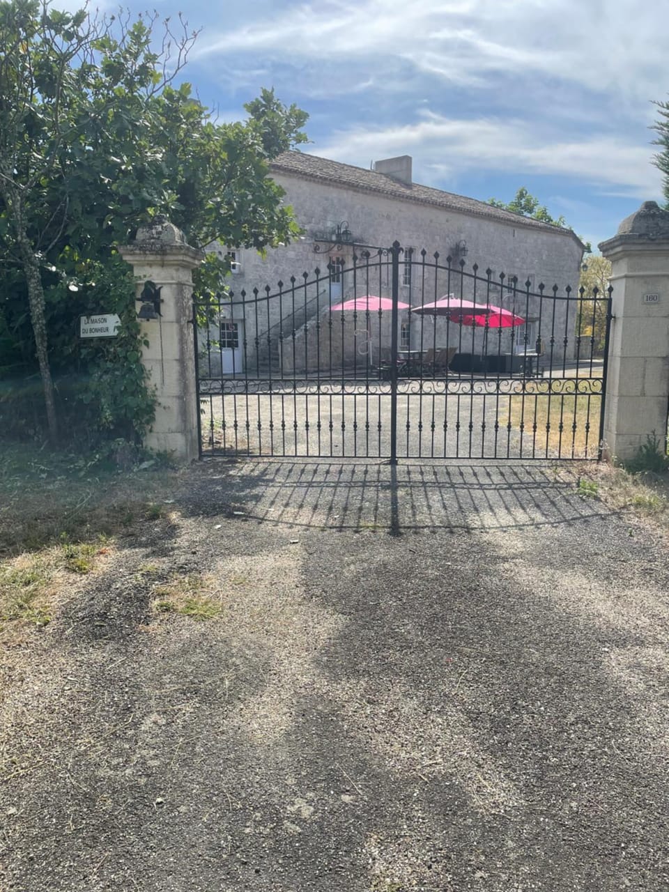 Gîte La Maison du Bonheur House in Nouvelle-Aquitaine