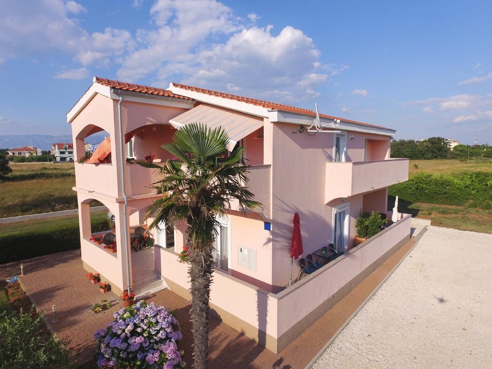 Apartments Olive Apartment in Zadar County