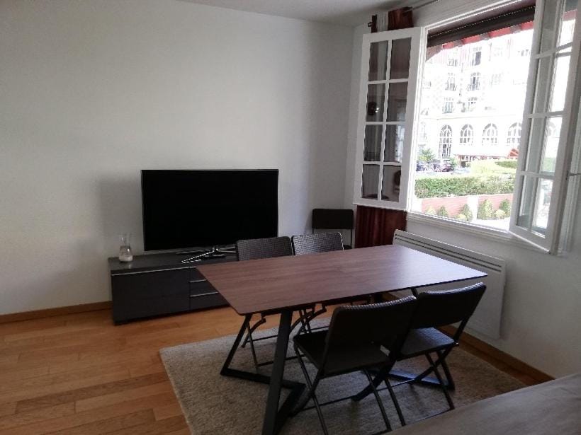 LE ROYAL (3 pièces au centre de DEAUVILLE) Apartment in Deauville