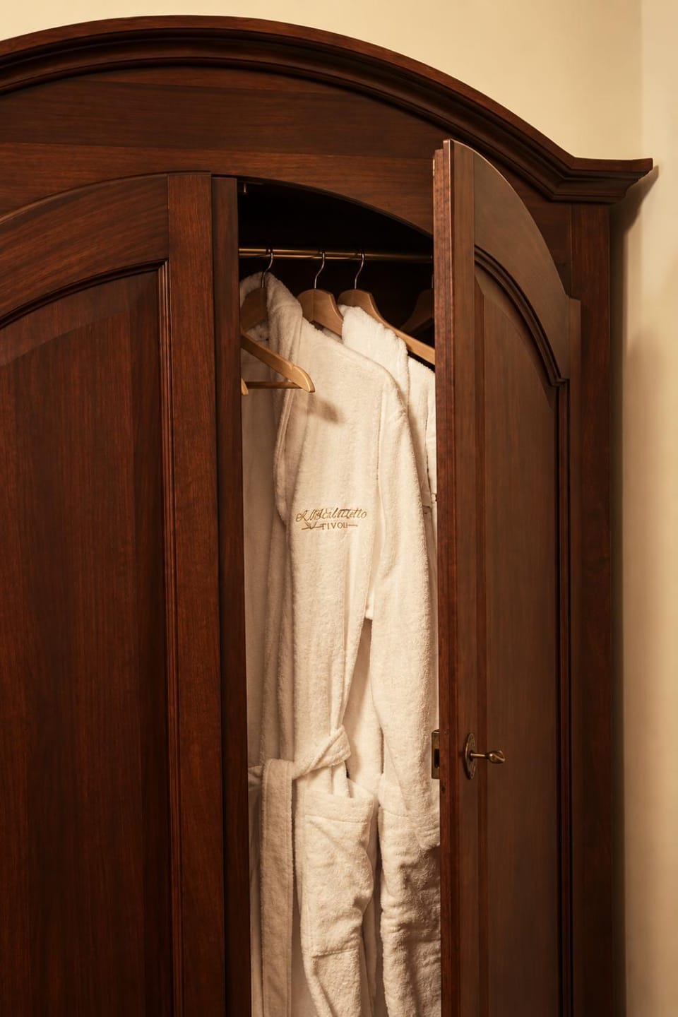 Bathroom, Decorative detail