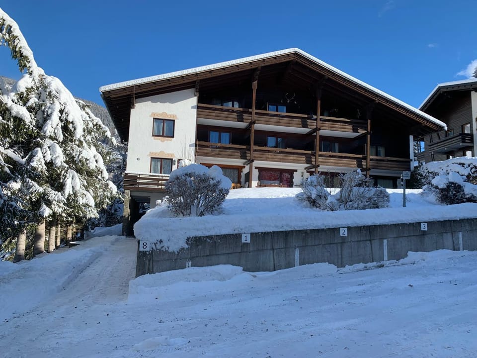 Property building, Winter
