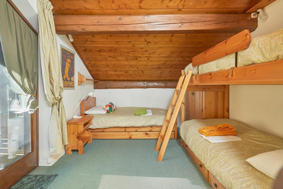 bunk bed