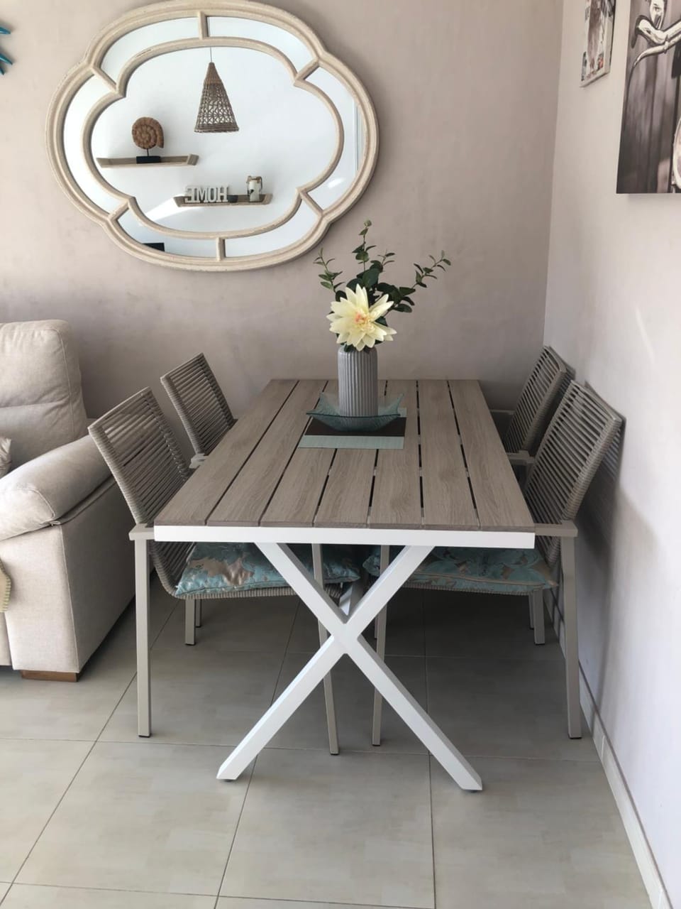 Living room, Dining area