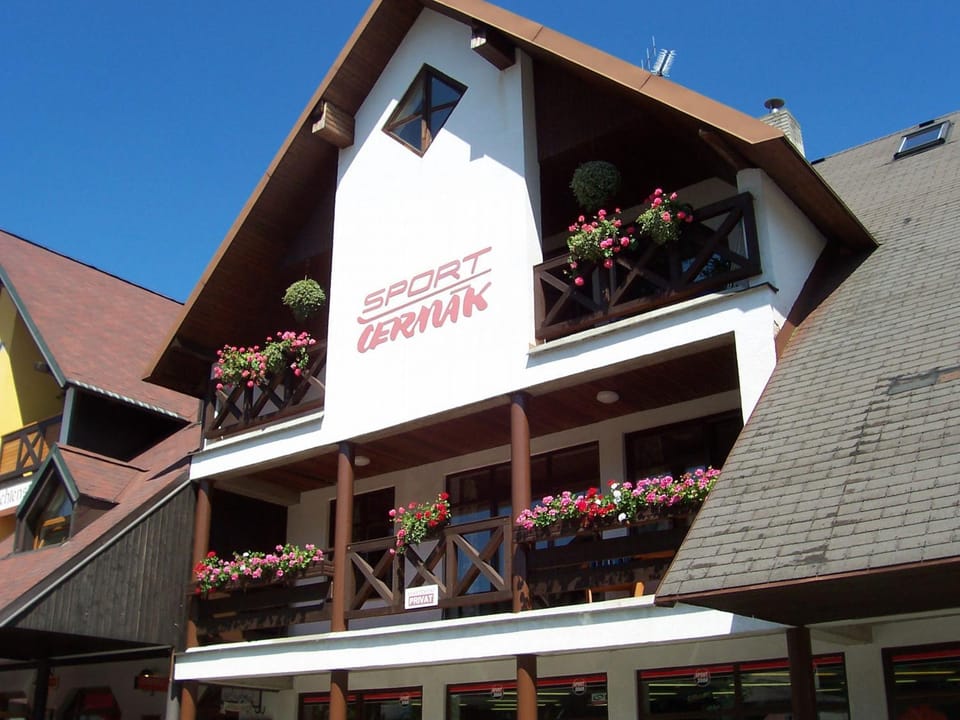 Property building, Summer