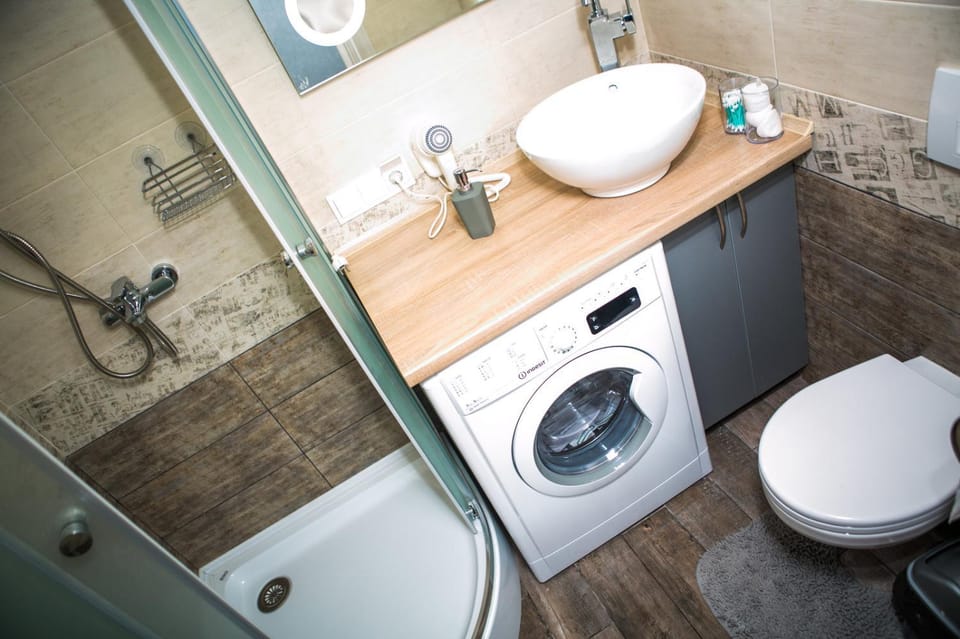 Shower, Toilet, washing machine