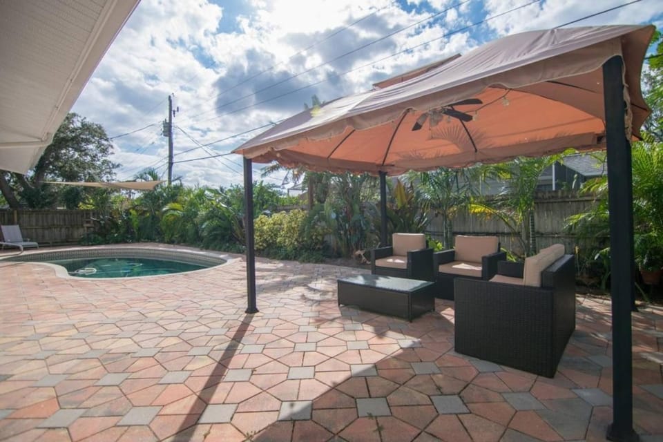 Chic Private Pool Home Minutes to Bonita Beaches House in Bonita Springs