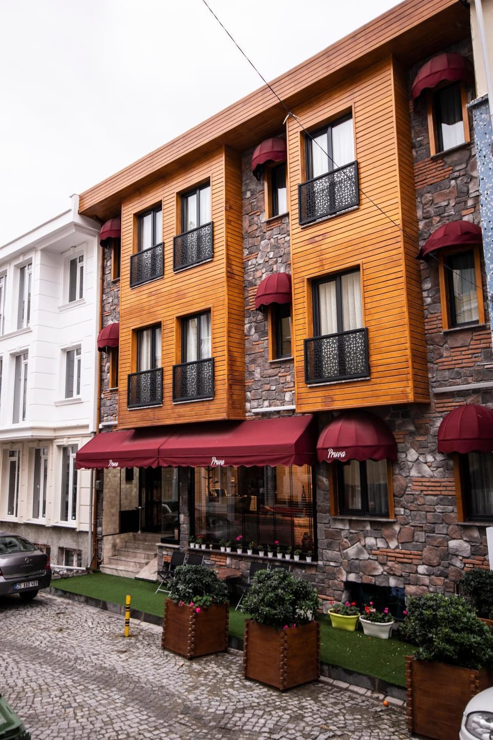 Property building, Facade/entrance, Off site