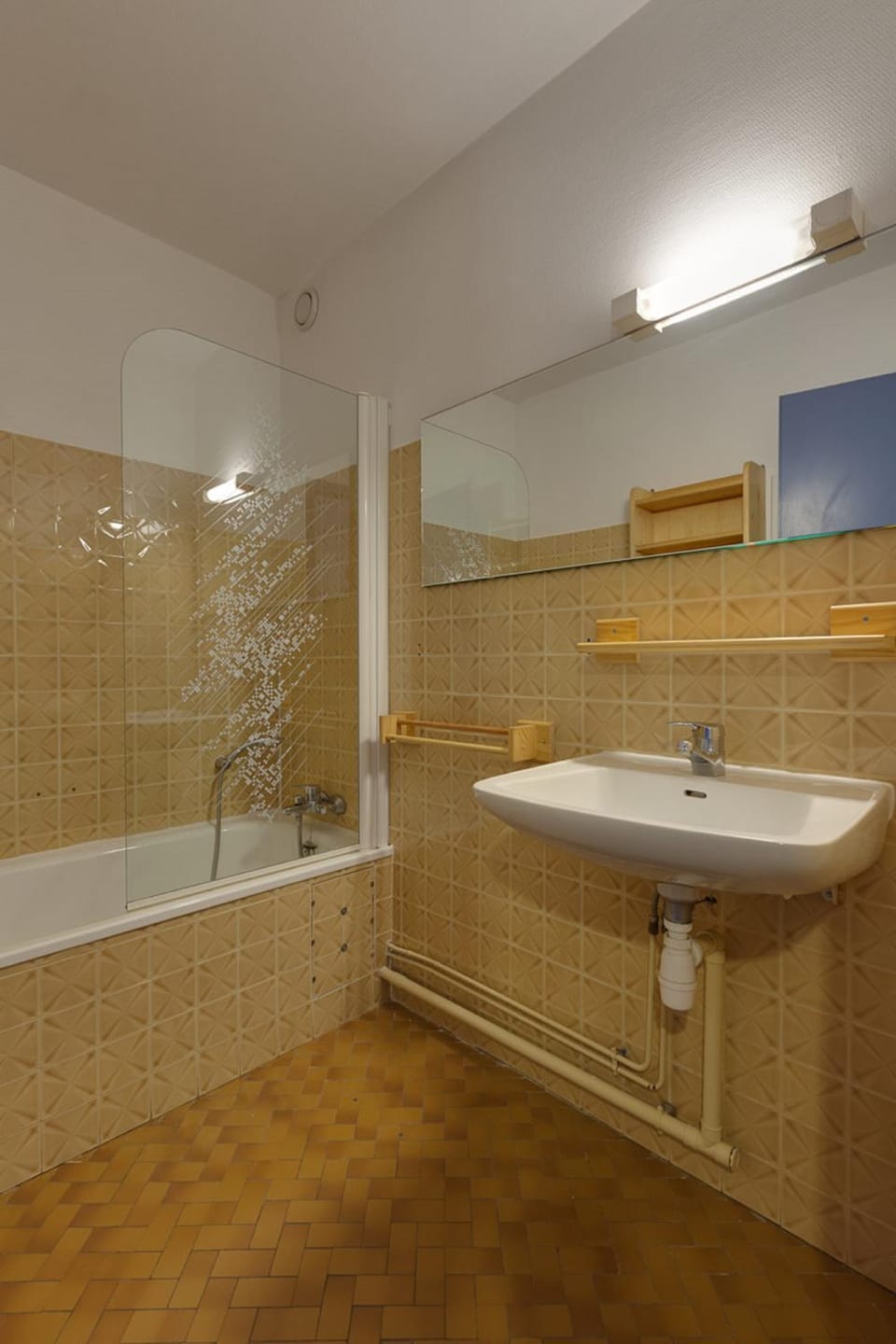 Bathroom, Bath