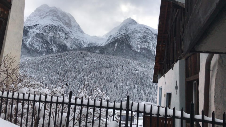 B&B Hotel & Appartements Chasa Valär Apartment hotel in Canton of Grisons