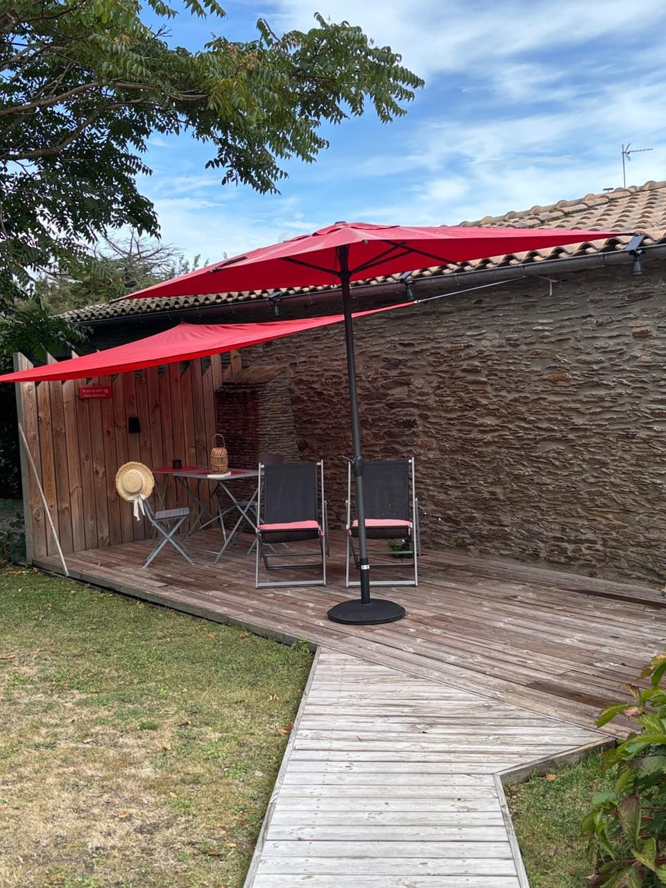 LE CLOS DE LA HOURSERIE Bed and Breakfast in Pornic