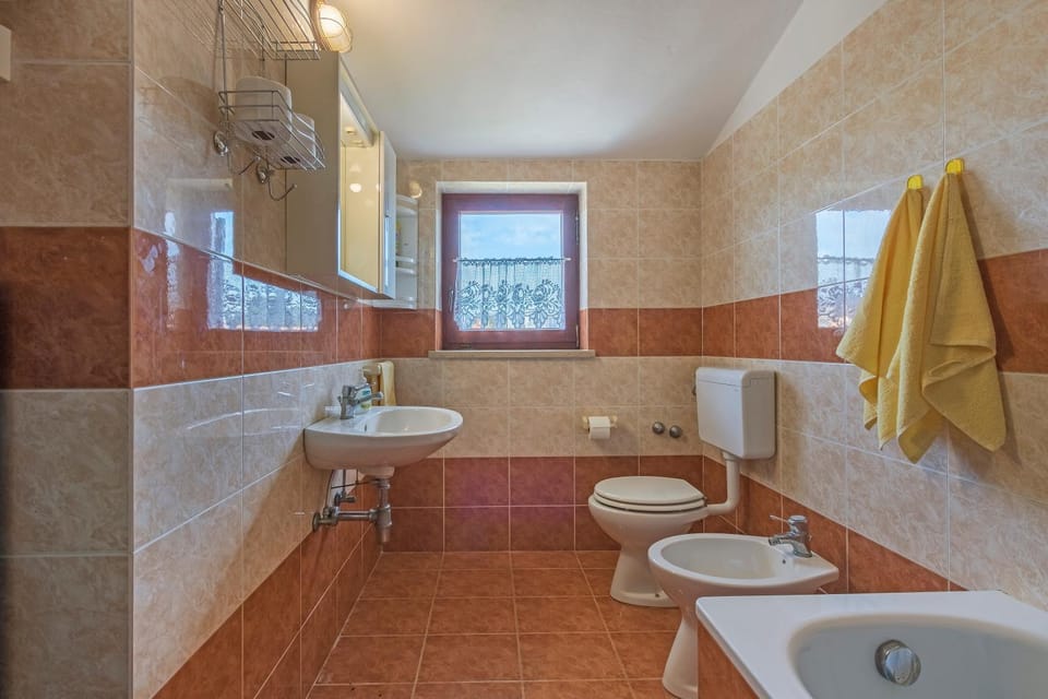 Toilet, Bathroom