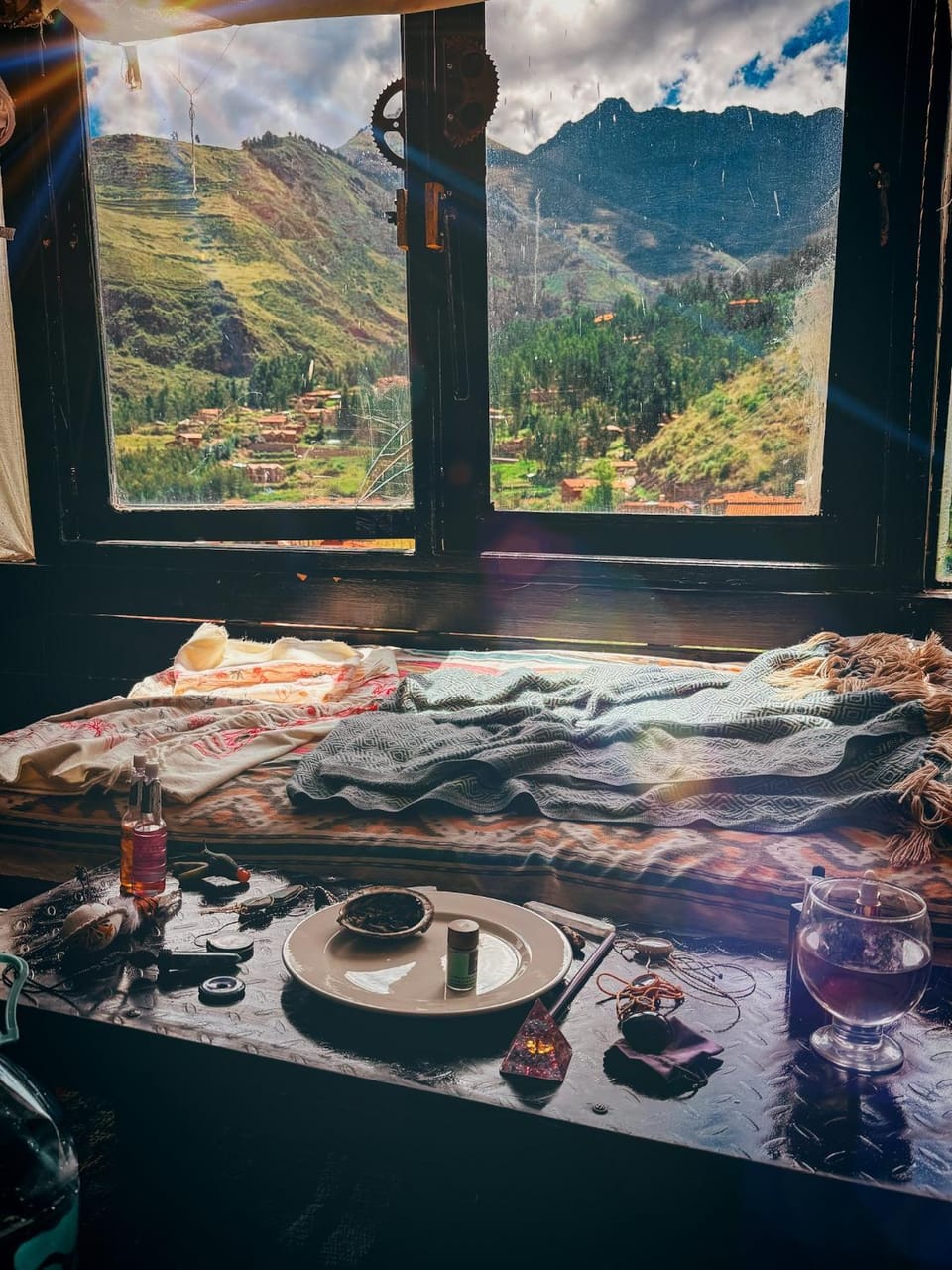 Wolf Totem Lux Backpacker Studio Loft Villa in Pisac