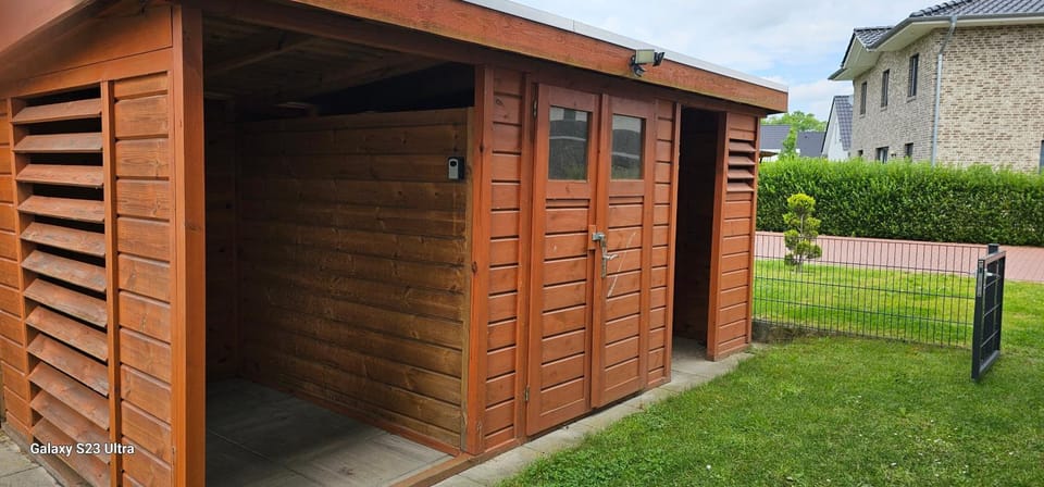Property building, Garden view
