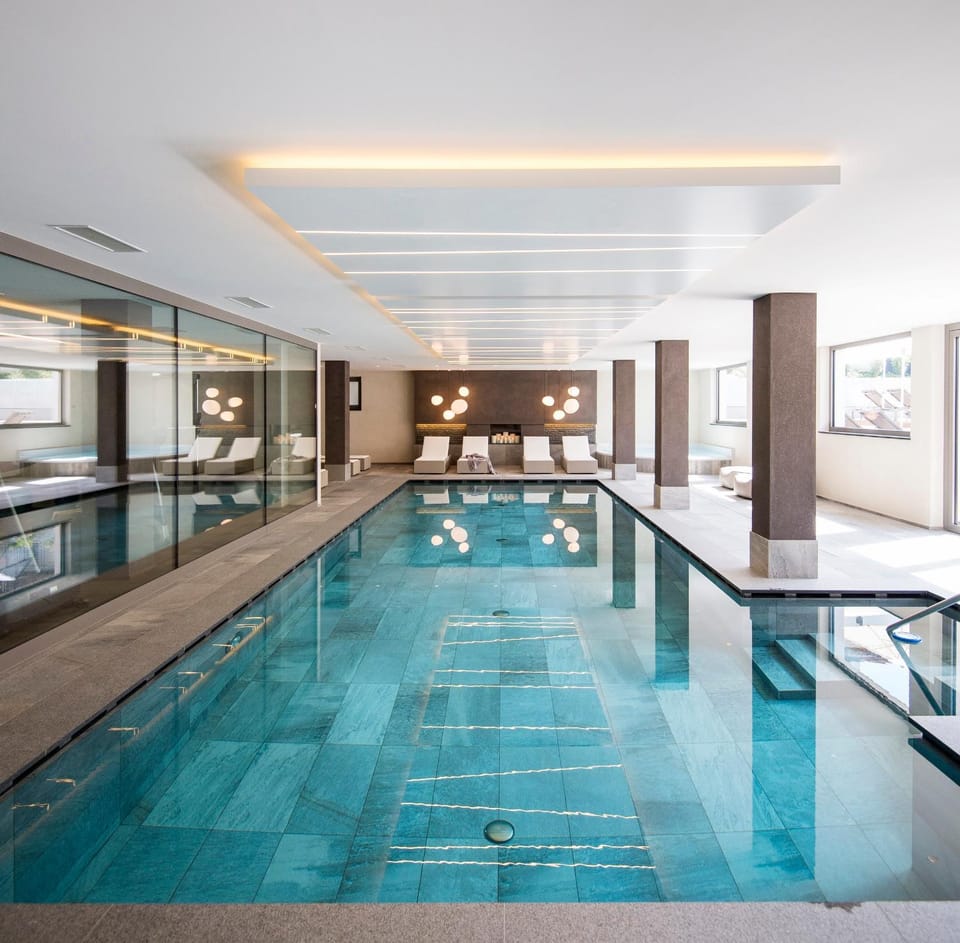 Swimming pool, Swimming pool