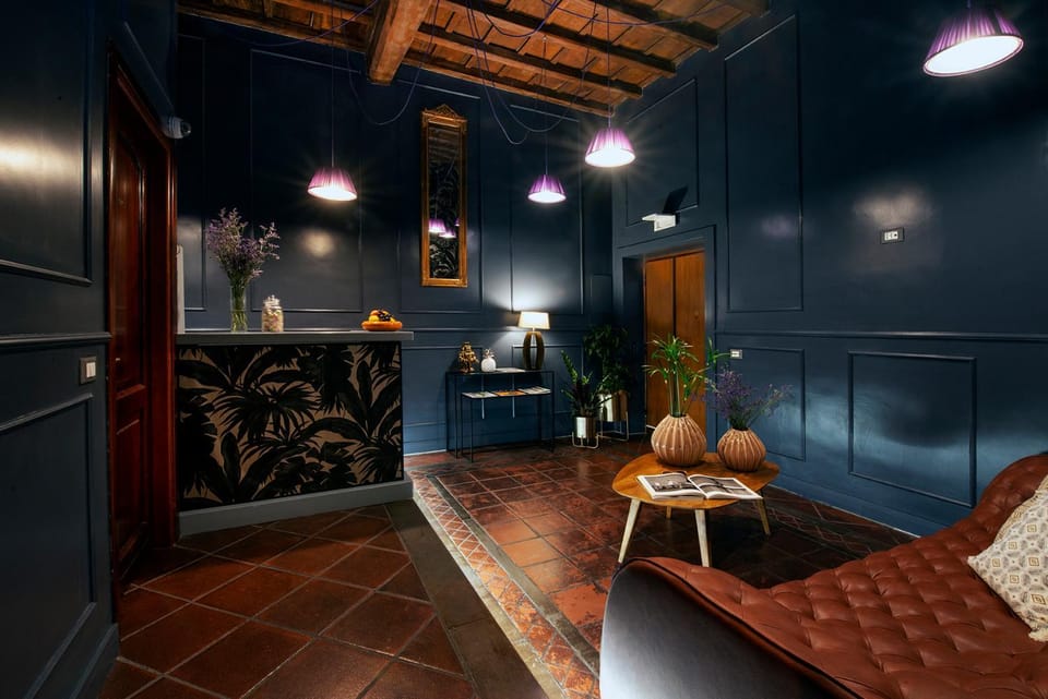 Communal lounge/ TV room, Lobby or reception