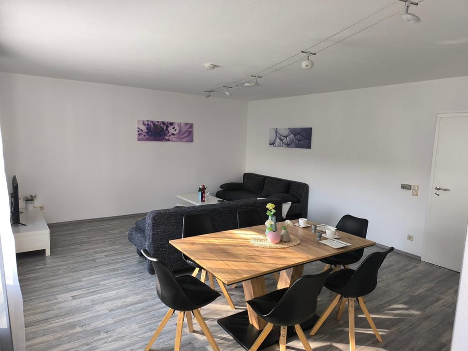 Living room, Seating area, Dining area