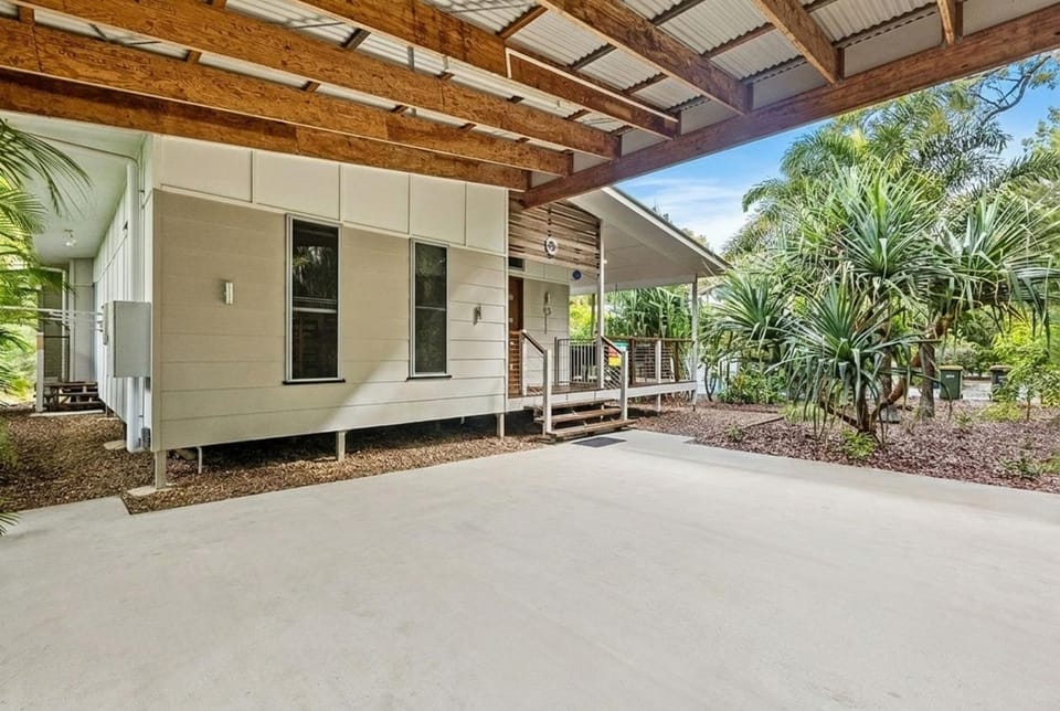 15 Esprit Drive Rainbow Shores House in Rainbow Beach