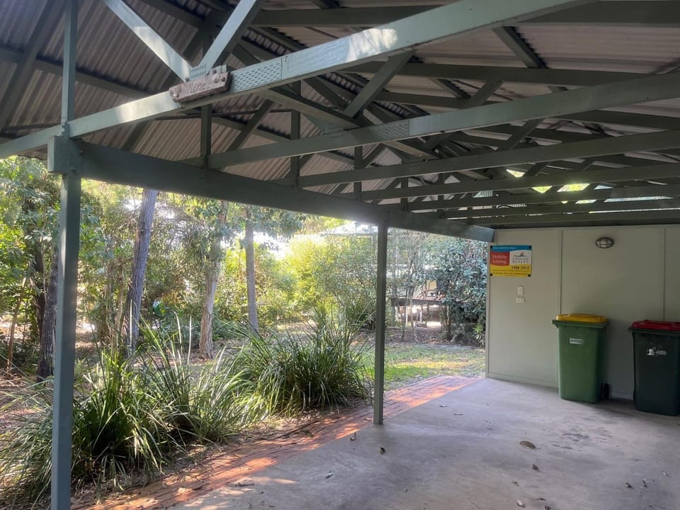 Celledon Rainbow Shores House in Rainbow Beach