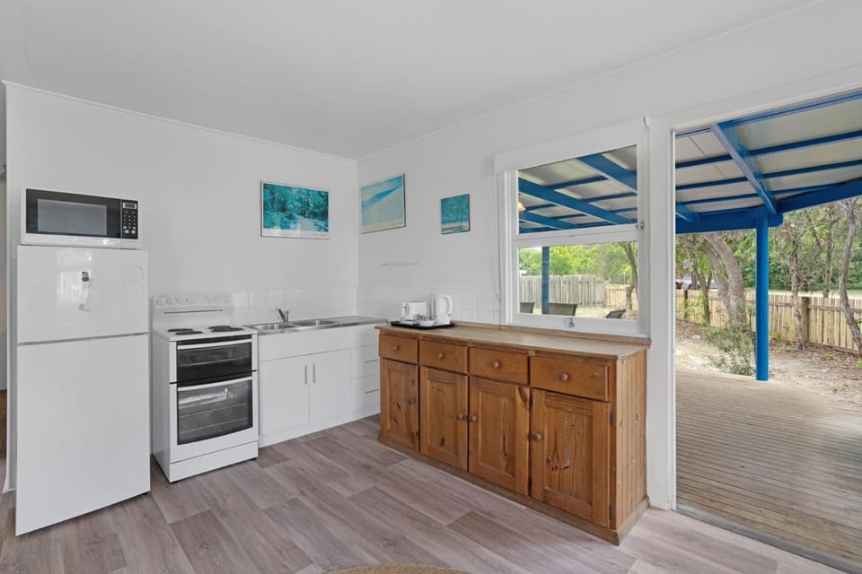 The Shack Rainbow Beach - Pets Welcome - Fully Fenced - Close to Beach House in Rainbow Beach