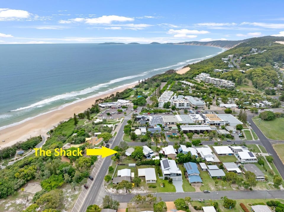 The Shack Rainbow Beach - Pets Welcome - Fully Fenced - Close to Beach House in Rainbow Beach
