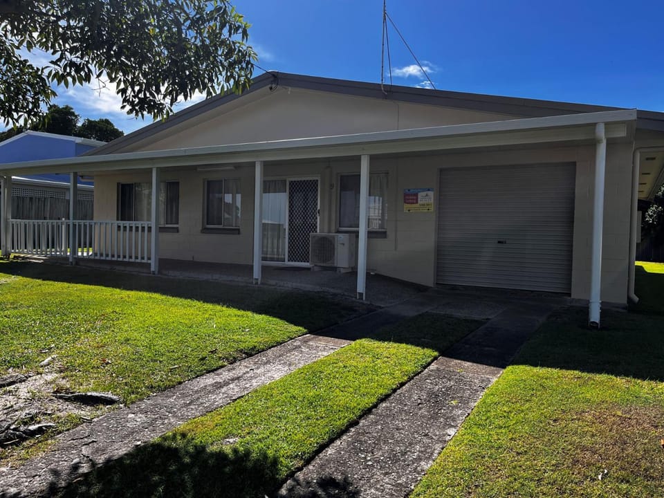 Fullerton Rainbow Beach House in Rainbow Beach