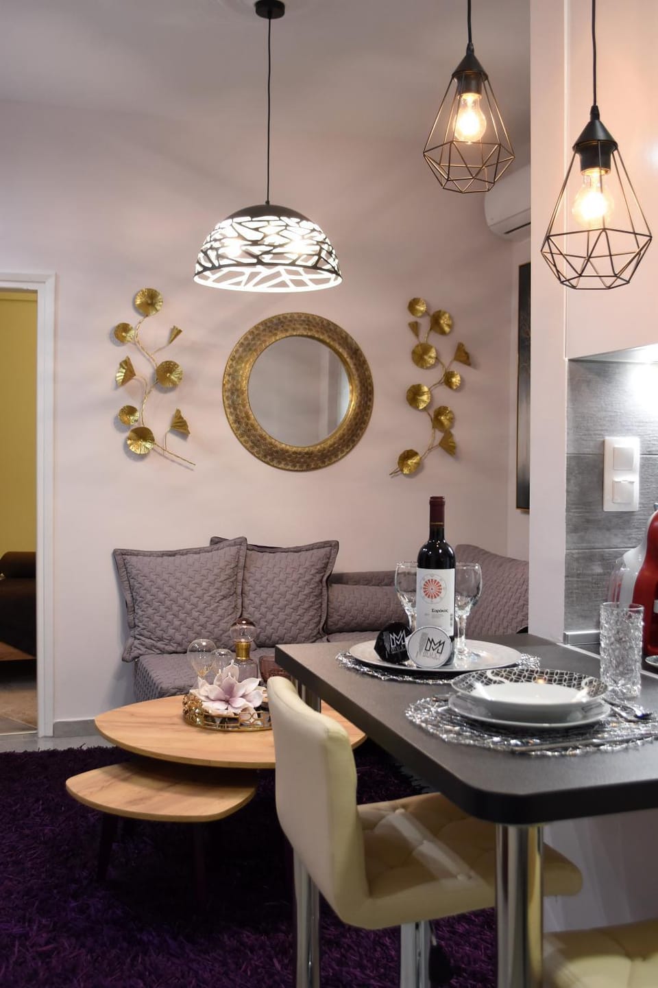Living room, Seating area, Dining area