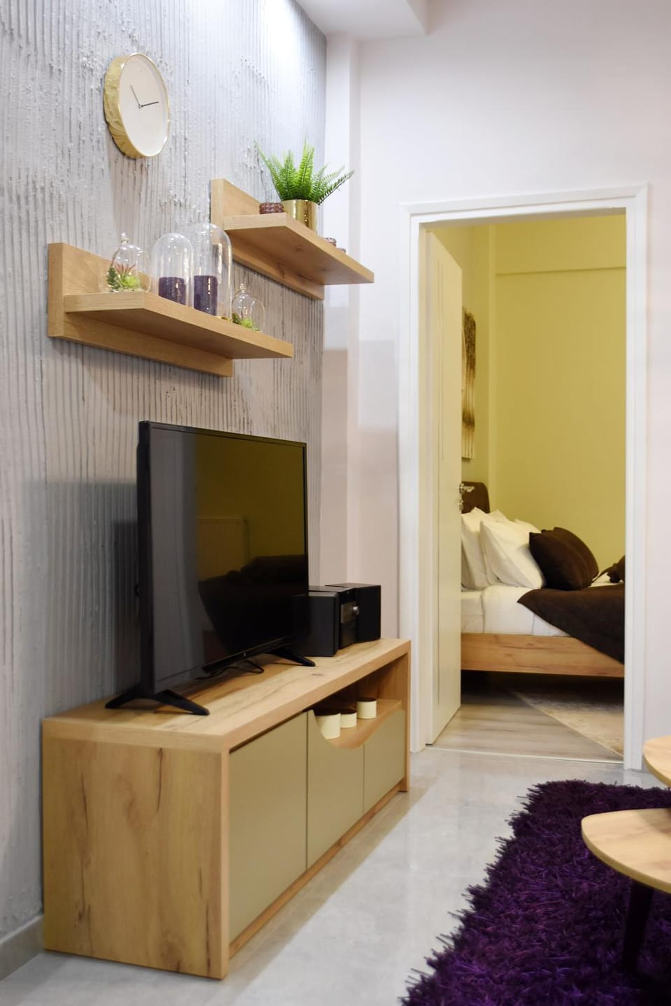 Communal lounge/ TV room, TV and multimedia, Living room, Seating area
