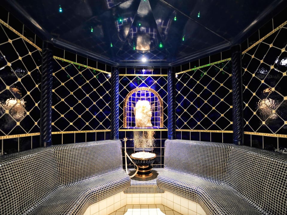 Steam room, Spa and wellness centre/facilities